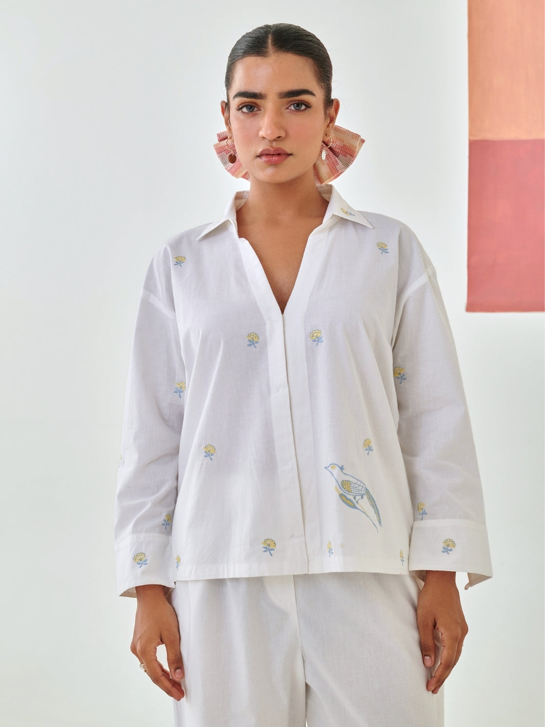 White Shirt With Floral Embroidery Detail