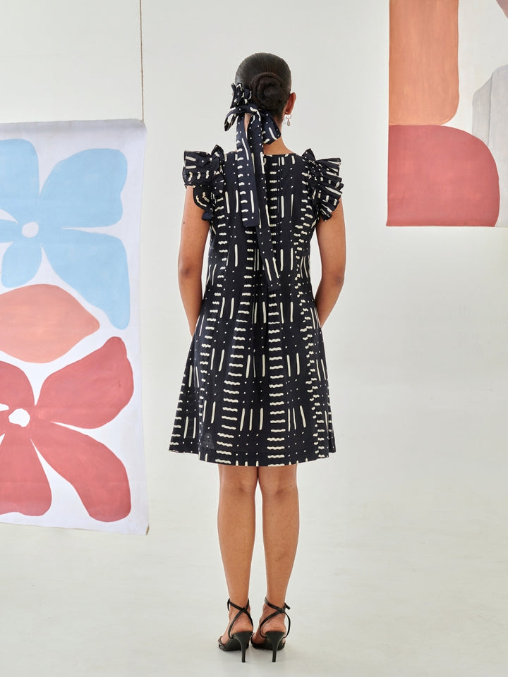 Black Abstract Print Short Dress With Ruffled Sleeves