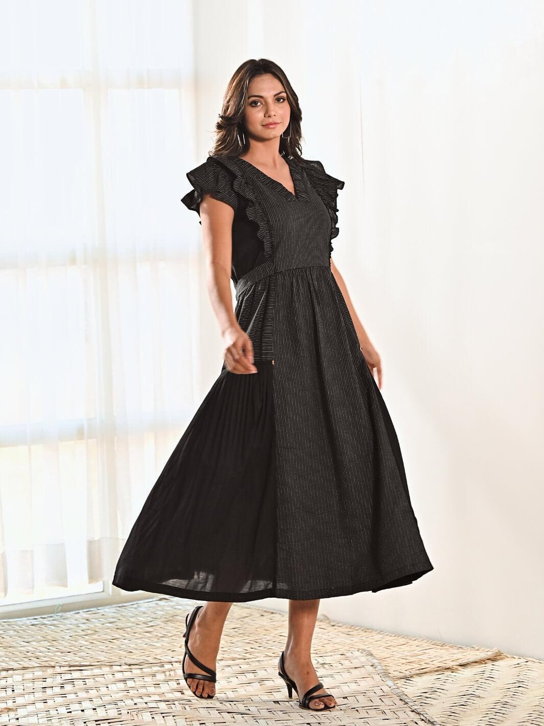 Black Cotton V neck Long Dress with Belt – MoonTara